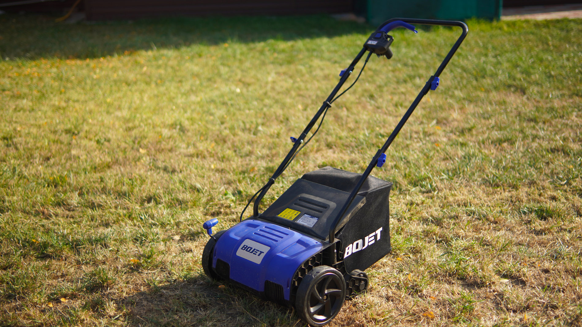 Аэратор (скарификатор), 1300 Вт, 32 см.