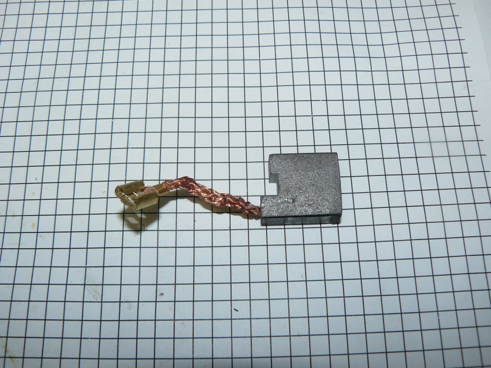 Щетка графитовая (N000-019-831)