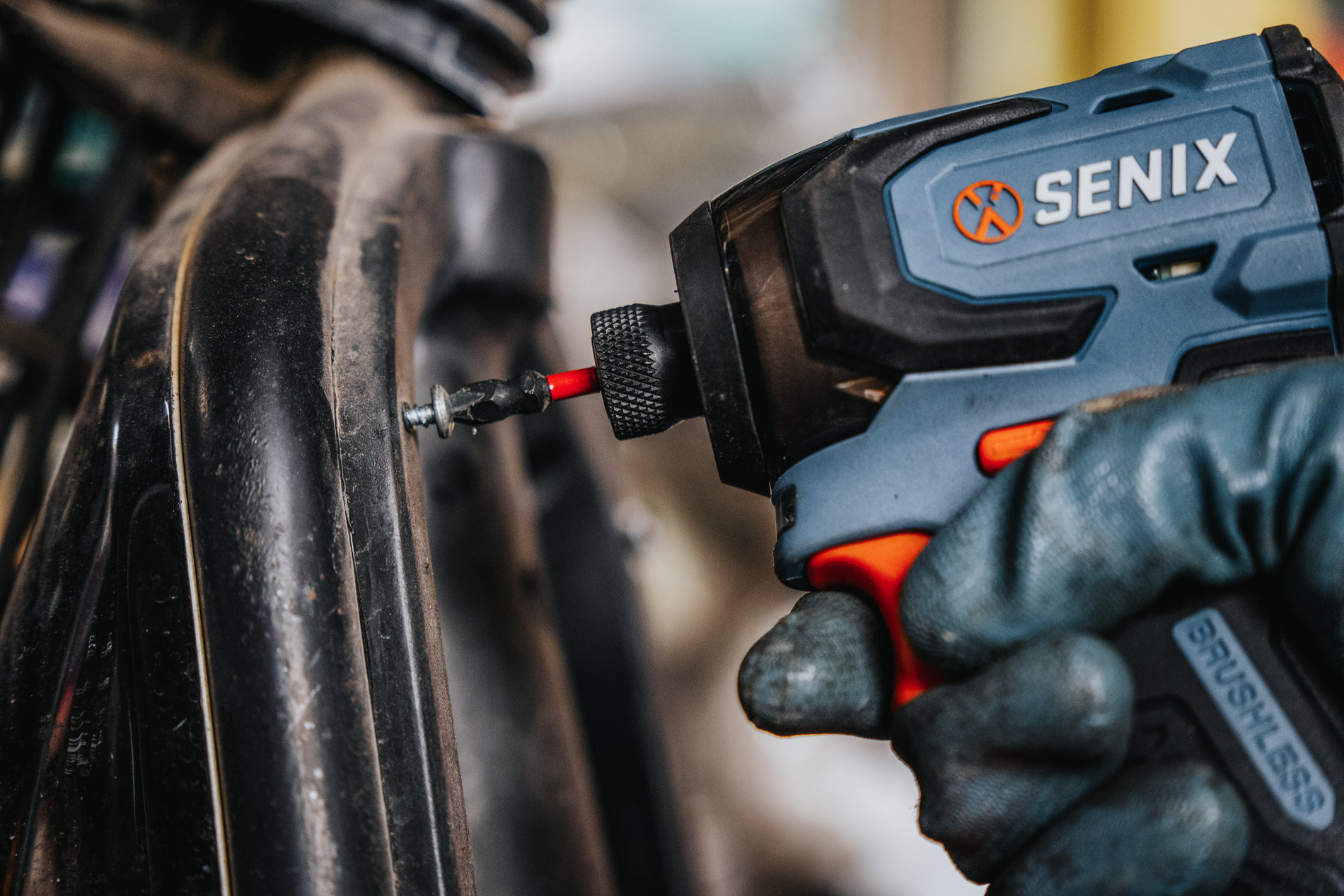 Импульсный шуруповерт, 180Нм, 1х4Ач, ЗУ, кейс X2 20В