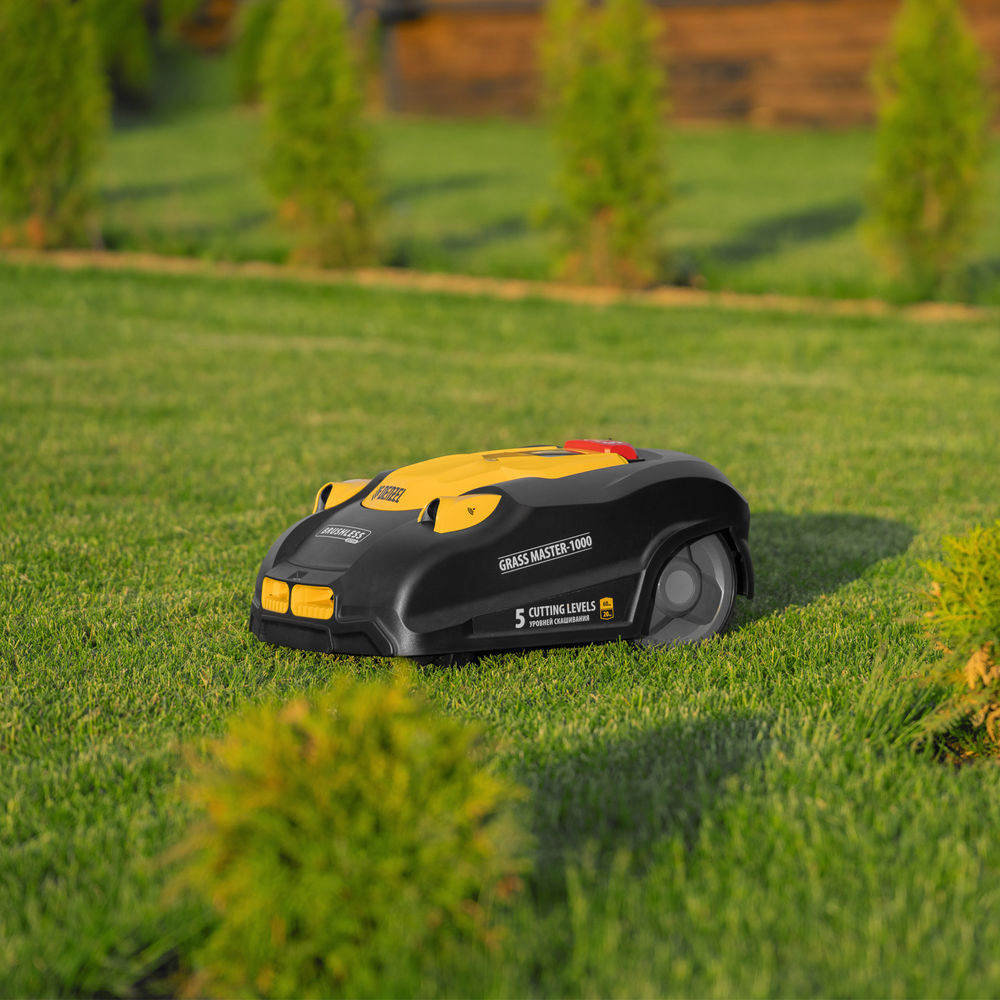 Робот-газонокосилка 1000м? 3Ач 28V LCD дисплей Wi-Fi Grass Master 1000 Denzel 58955